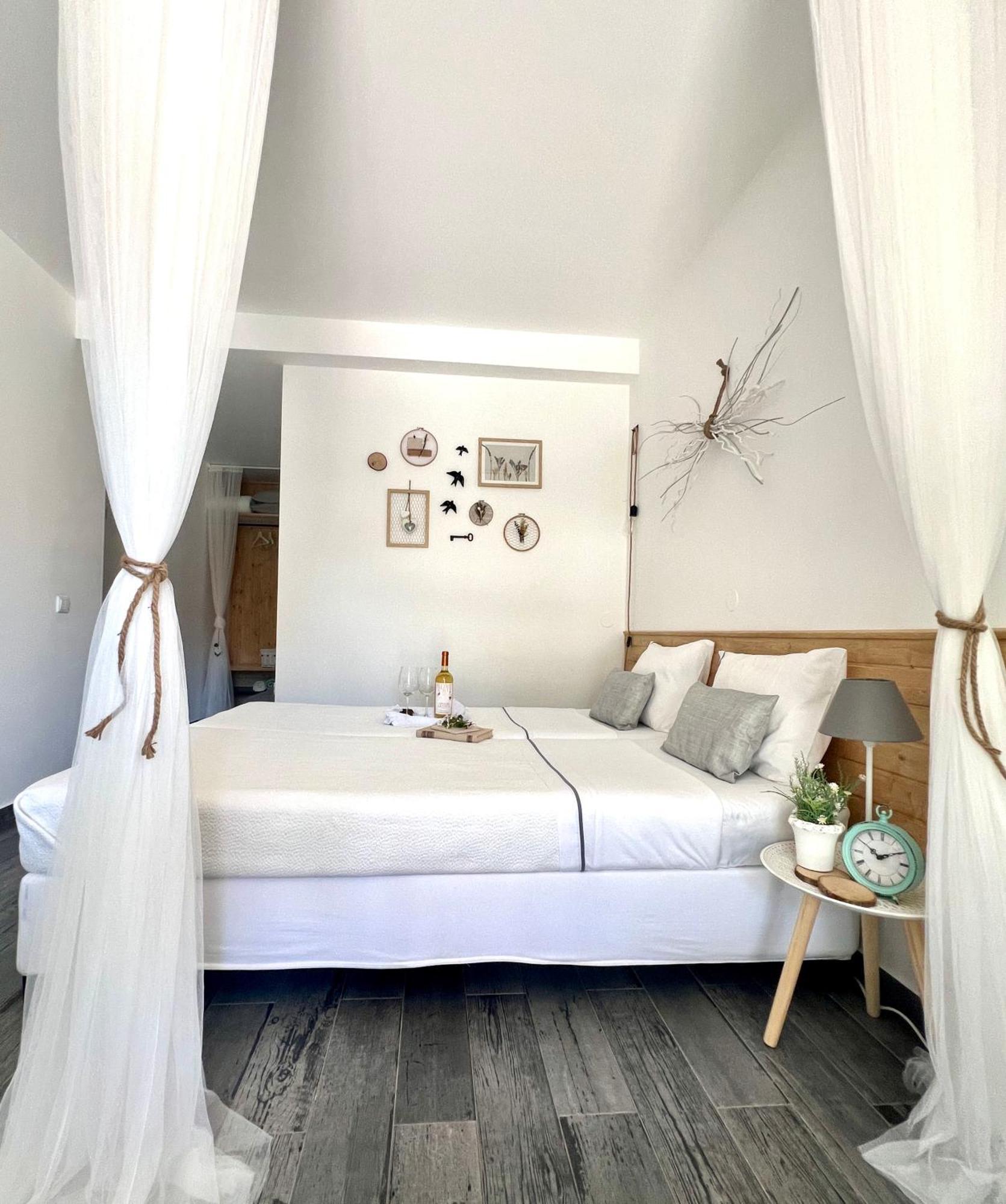 Casa Mos Villa ลากอส ภายนอก รูปภาพ